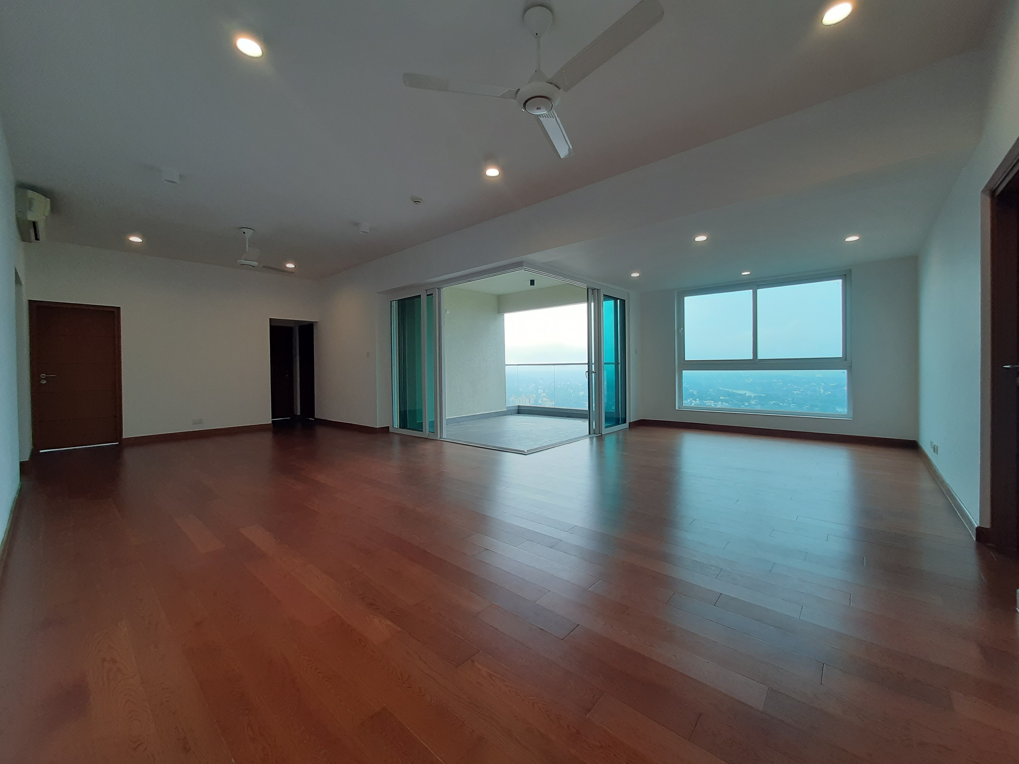 4 bedroom apartment in Rajagiriya - photo 2