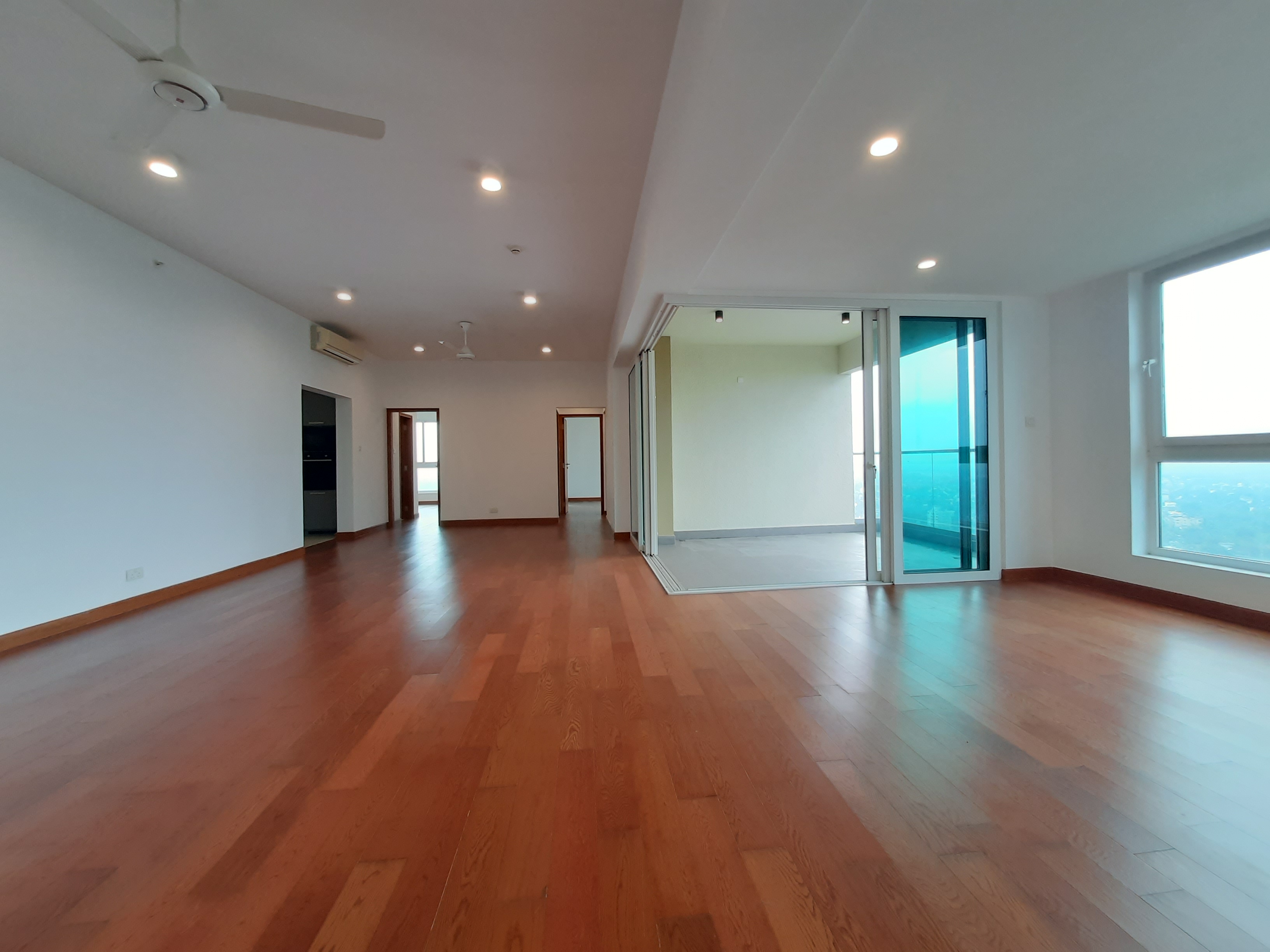 4 bedroom apartment in Rajagiriya - photo 5